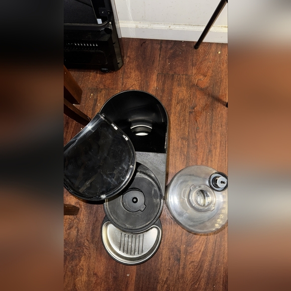 Automatic Self-feeder - Picture 4 of 5